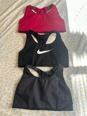 Nike Women's Sports Bra Trio - Red & Black